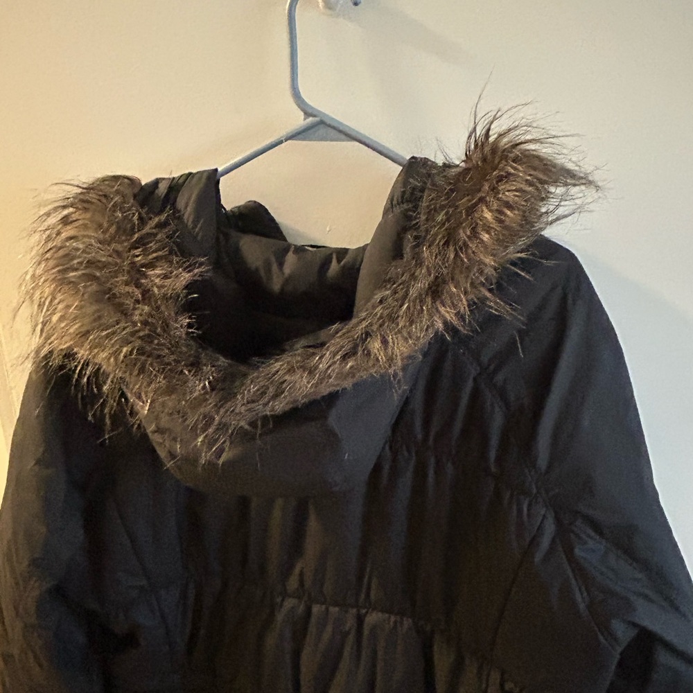 Columbia Women's Black Puffer Coat with Fur Trim - Picture 2 of 6